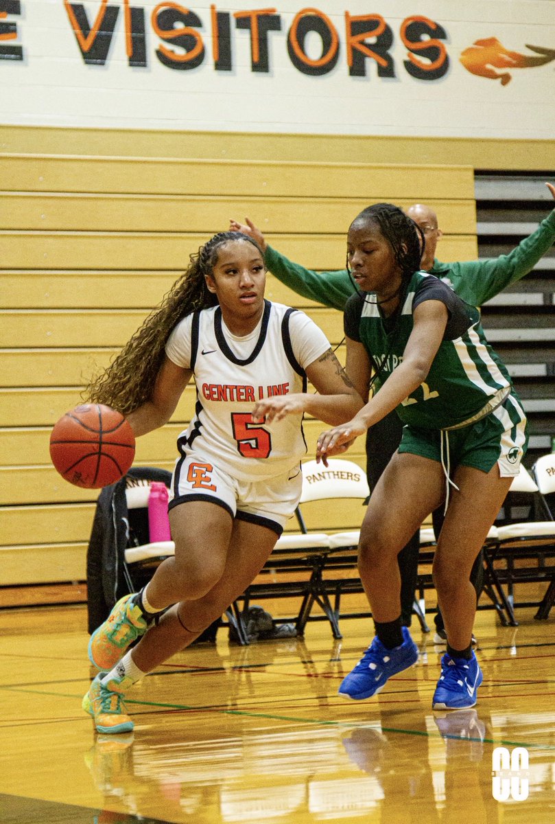 Center Line Girls Basketball tweet media