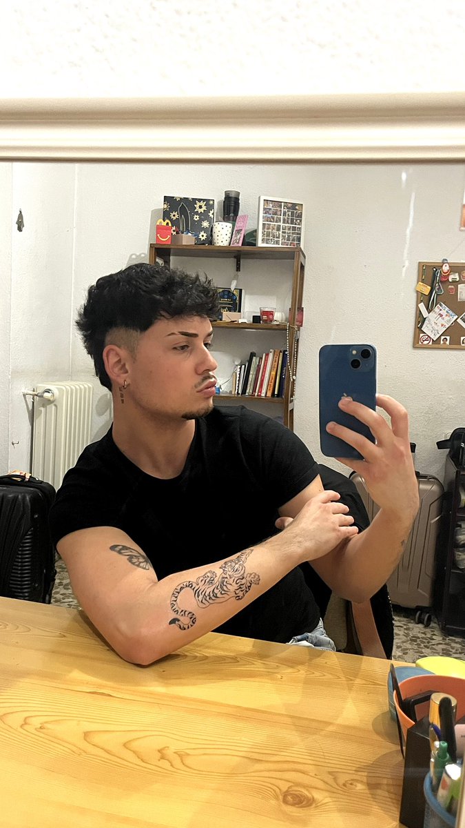 Aure Hernand tweet media