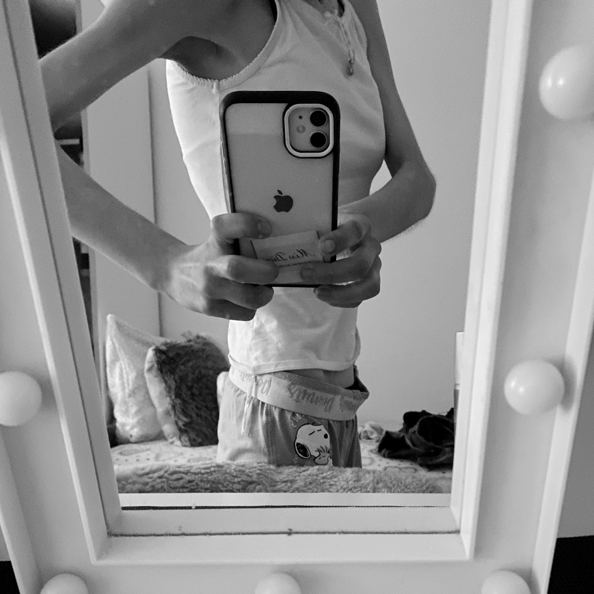 aylin ‧₊˚ 💋 ‧₊˚ tweet media