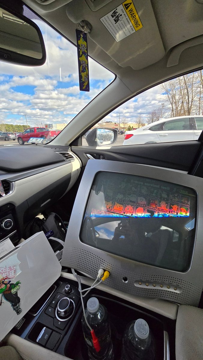 Notag7's tweet photo. Possibly the first person in history to play melee on a crt in a casino parking lot like a true american patriot https://t.co/1xXeBZemDv