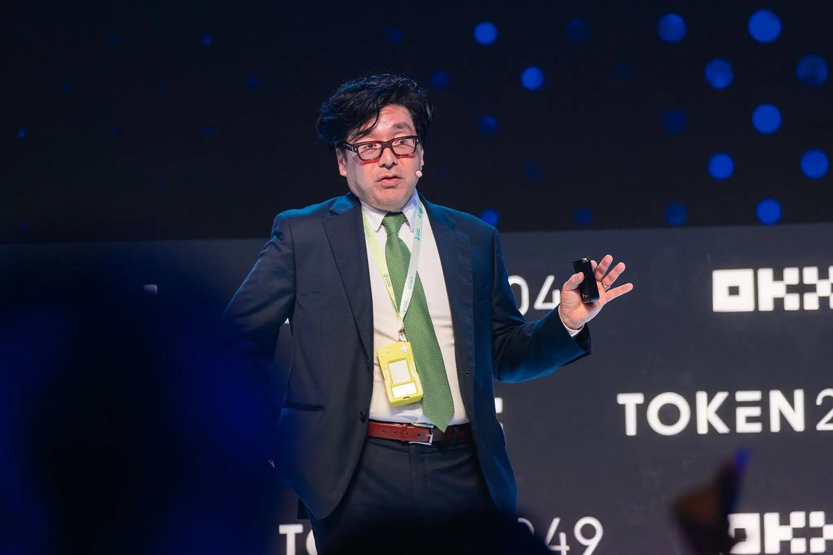 coinacademy_fr's tweet photo. 🚨 L’Ethereum Foundation finalise la vente OTC de 5 000 ETH à un prix moyen de 2 042,96$ à destination de Bitmine Immersion. https://t.co/P7spQQEbQ1