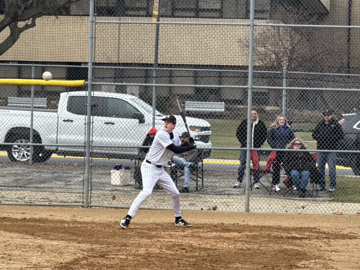 Rolling Meadows Baseball tweet media