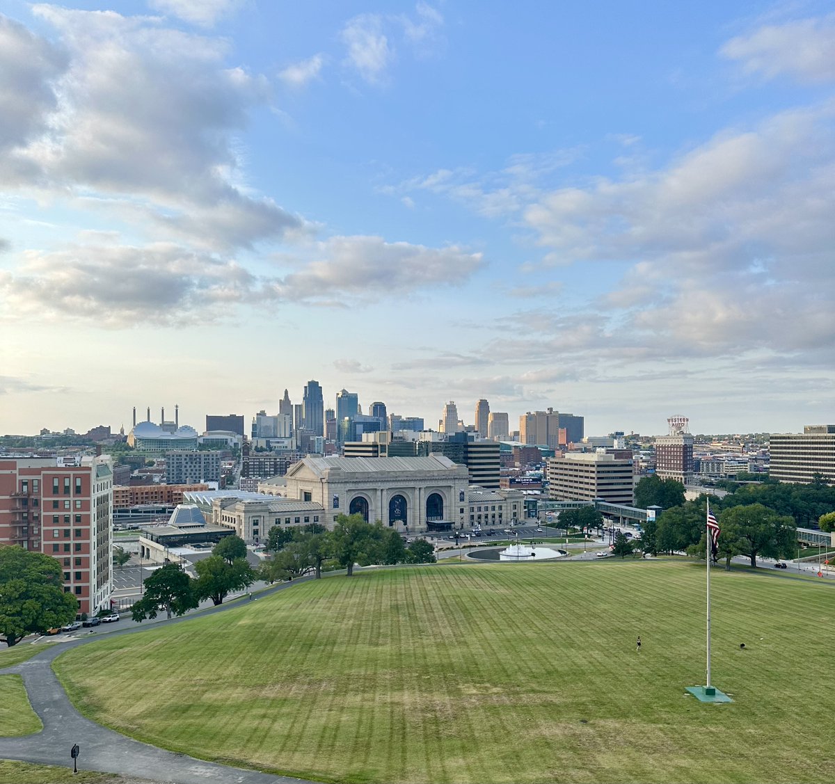 Free Heel Capital tweet media