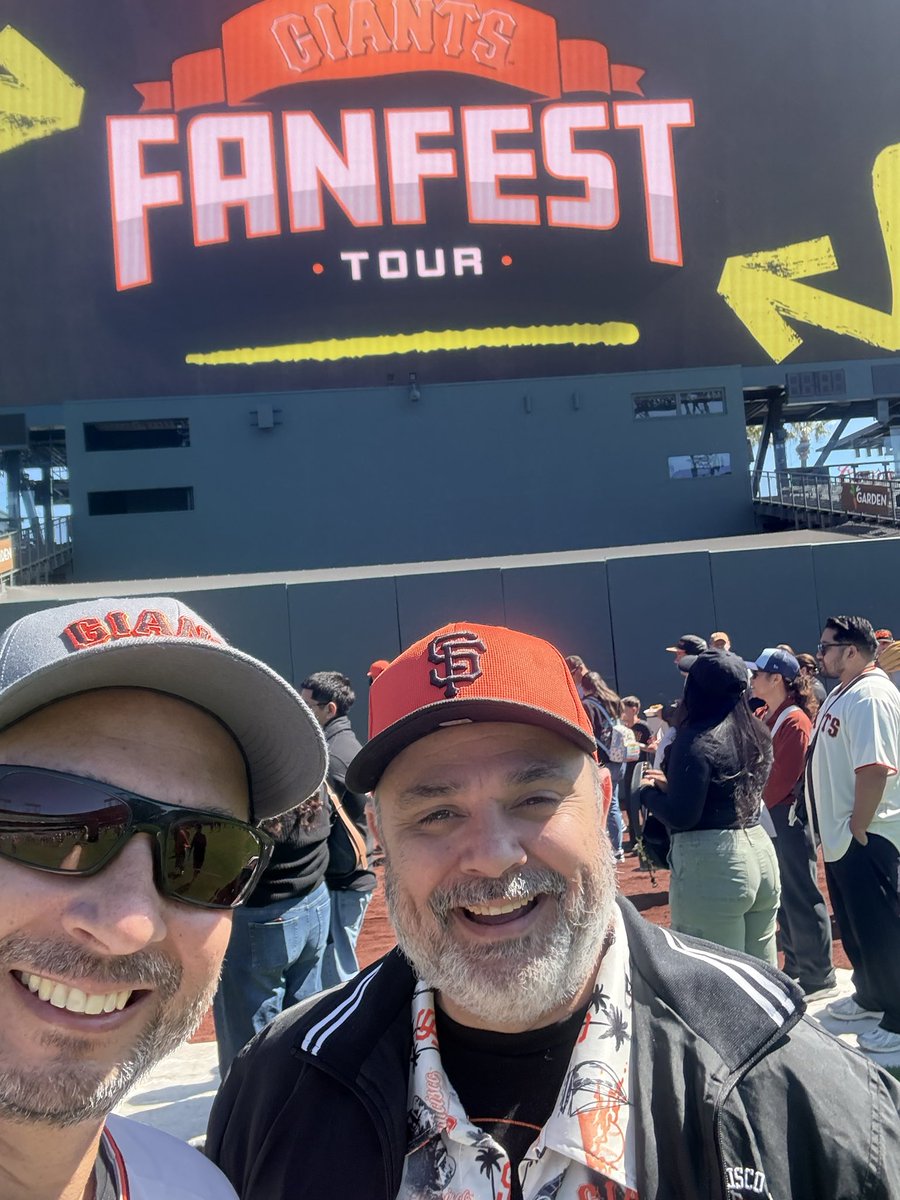 GiantCocktails's tweet photo. They’re throwing a festival for us fans. And yes, we’re drinking cocktails. https://t.co/9bt1OzEdw6