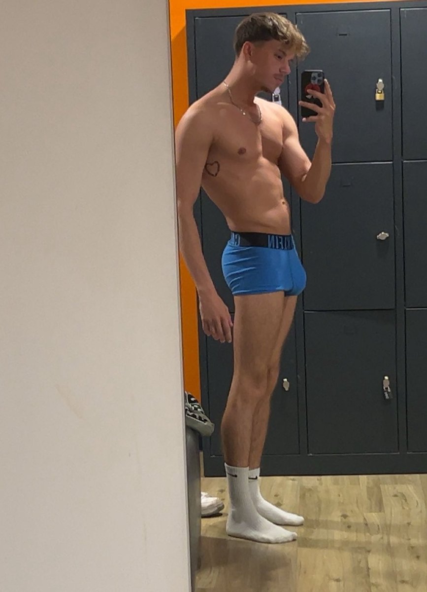 toinouzz tweet media