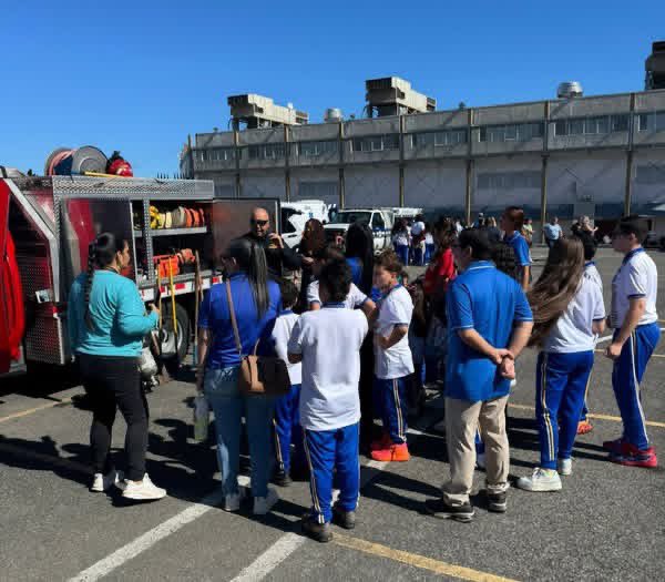 Personal de la Brigada Forestal de Lajas participó ayer en el “San Germán First Responder Expo”, donde realizaron demostraciones de la Unidad Forestal y ofrecieron charlas sobre prevención de incendios a los asistentes. 🔥🚒👨‍🚒