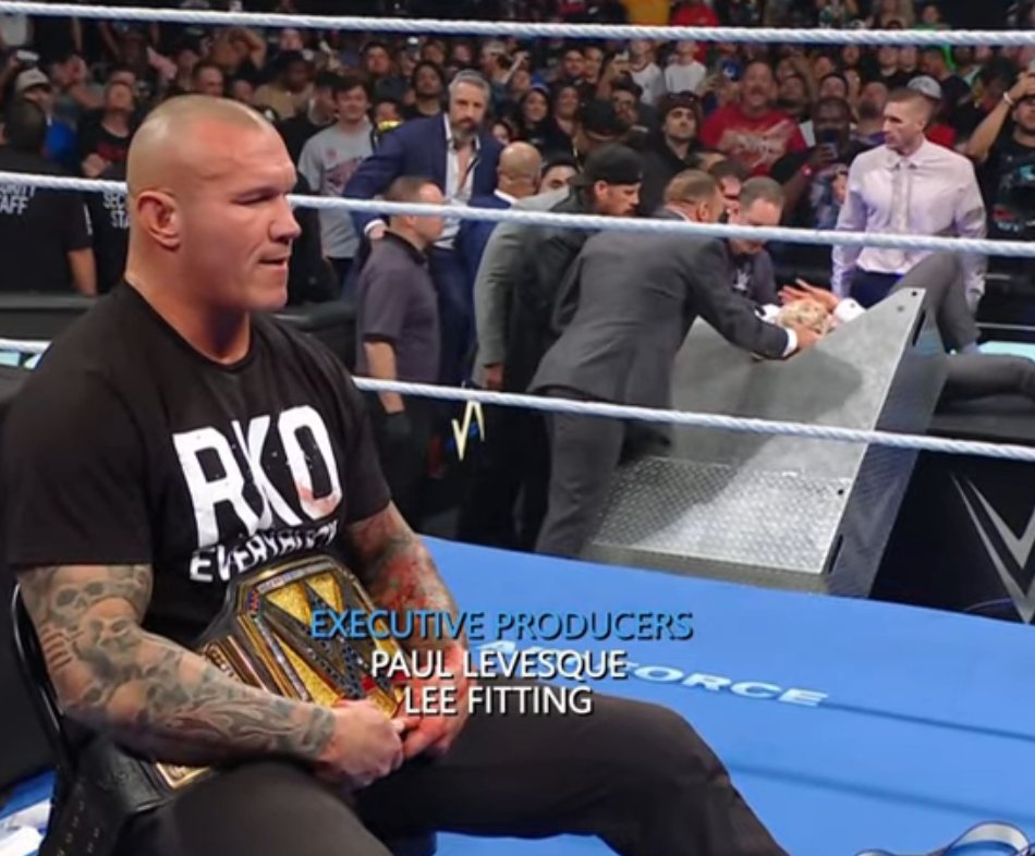 ComedicCombat's tweet photo. Me when I ruined the party and everyone is freaking out, but I'm ready to get some chicken nuggets.
#wwe #orton #rhodes #randy #cody https://t.co/wWo3L1WJ0n
