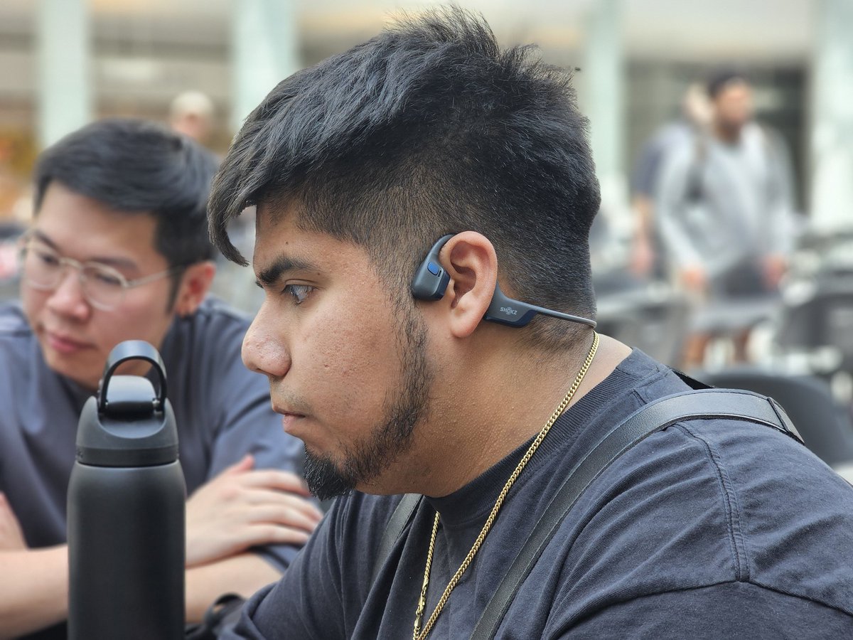 20Lore.Pro tweet media