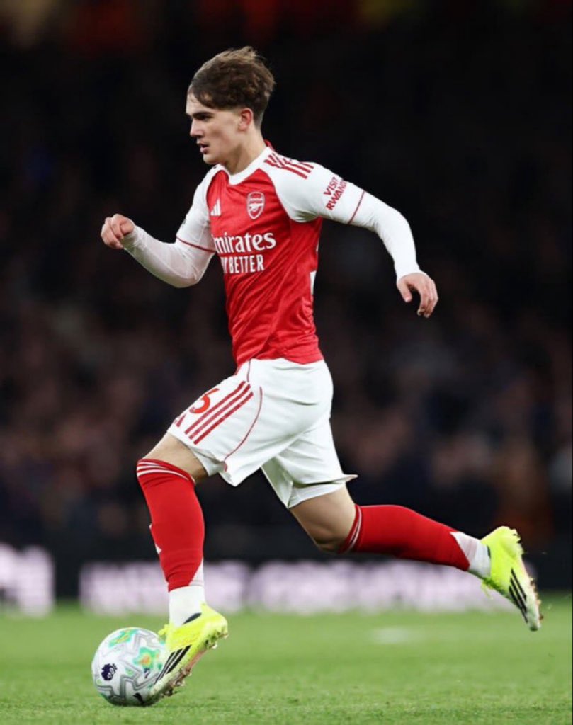 🥤𝐁𝐚𝐧𝐤𝐬 tweet media