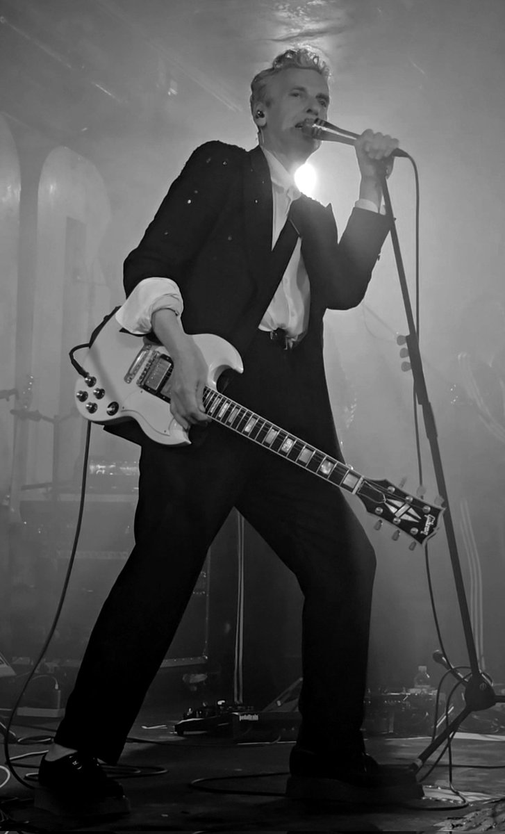 A̷t̷t̷a̷c̷k̷ ̷E̷y̷e̷b̷r̷o̷w̷s̷ tweet media