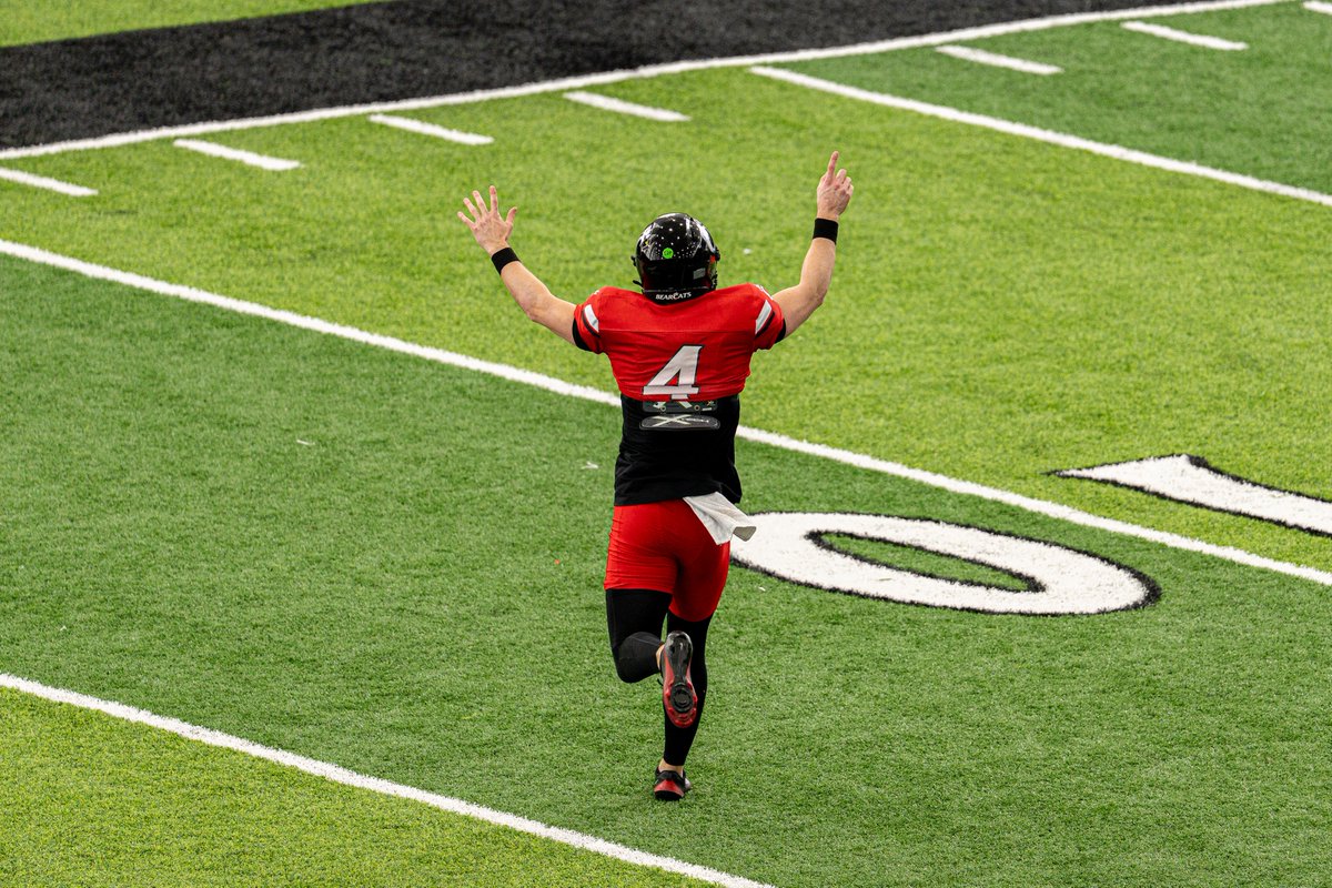 Cincinnati Football tweet media