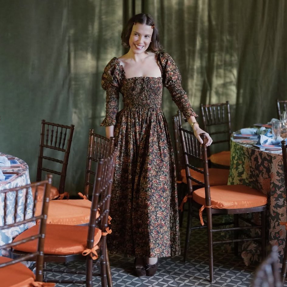 acervo millie bobby brown tweet media