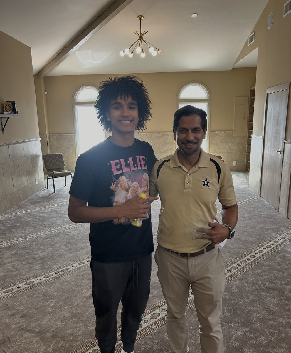 Rashed F tweet media