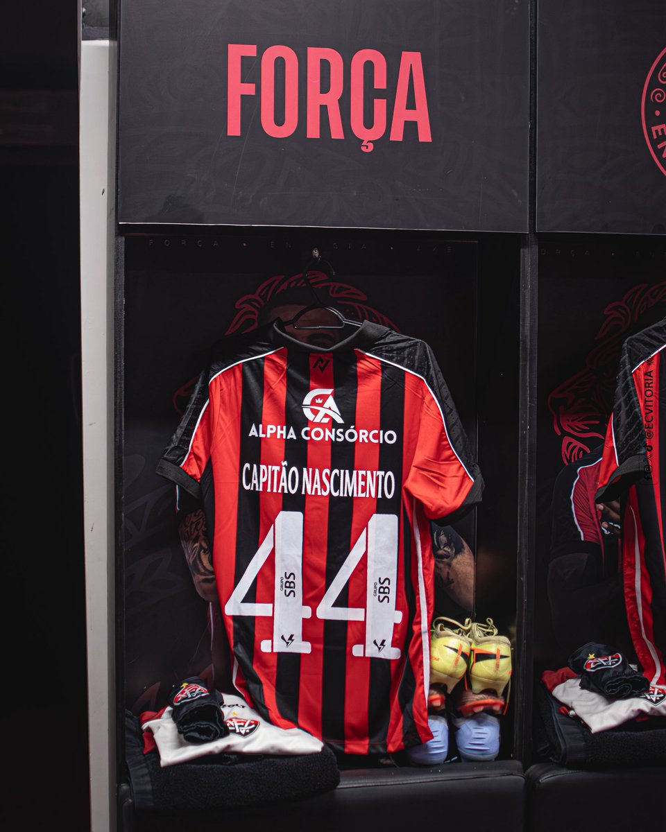 SENSACIONAL!!!! 👏🇧🇷

Em final de semana de Oscar, o Vitória vai entrar em campo contra o Atlético Mineiro com os nomes dos personagens que o Wagner Moura interpretou!

O ator é torcedor do Vitória. 

📸 Victor Ferreira | EC Vitória