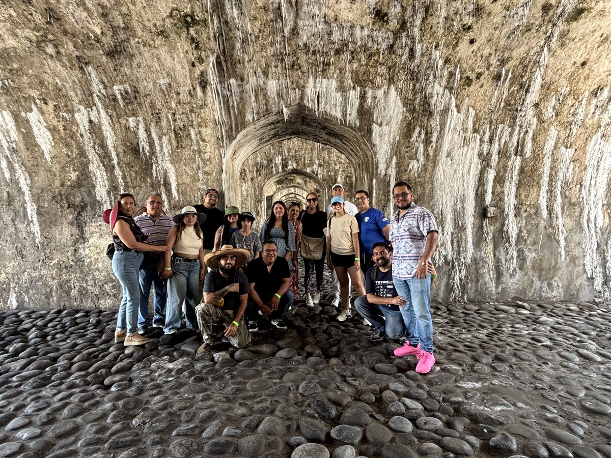 de_ejea's tweet photo. #prisionerosvisitantes #conociendo la fortaleza de#sanjuandeulua #selfiedelrecuerdo gracias por visita @guiasdeturistasejeaveracruz #Elizabeth Aburto https://t.co/auoKmWbTyC
