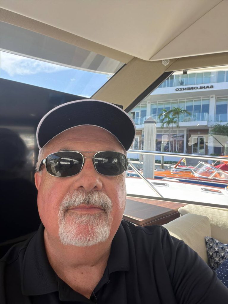 chris voss tweet media