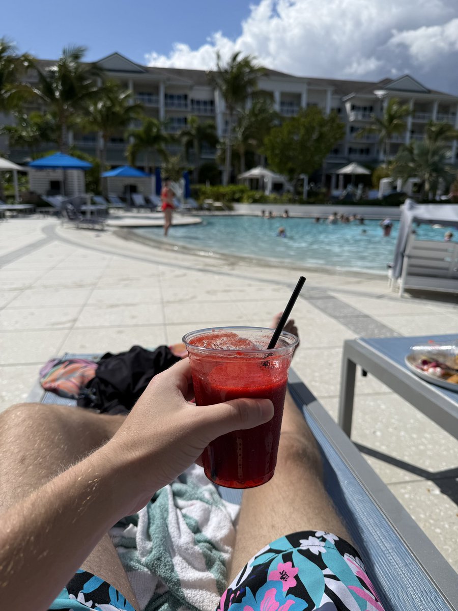 Maxwell Finn tweet media