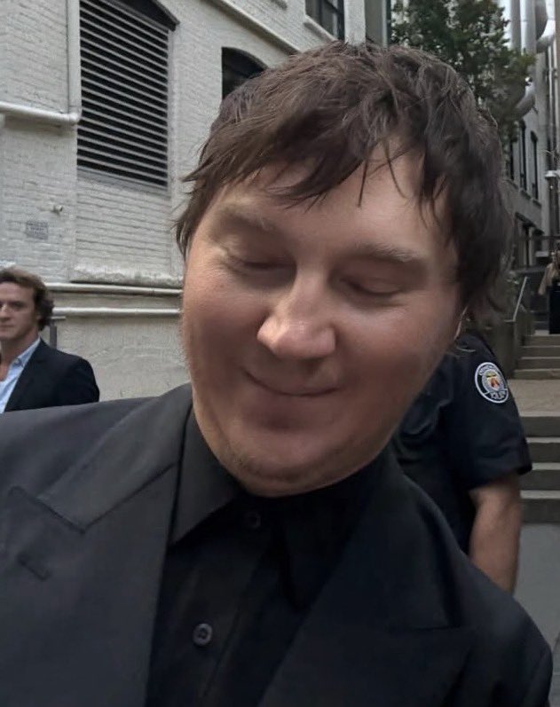 acervo paul dano tweet media