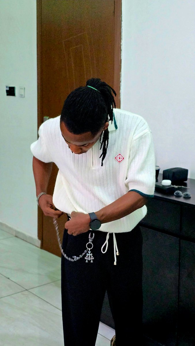 Bellick Kruz🌿 tweet media