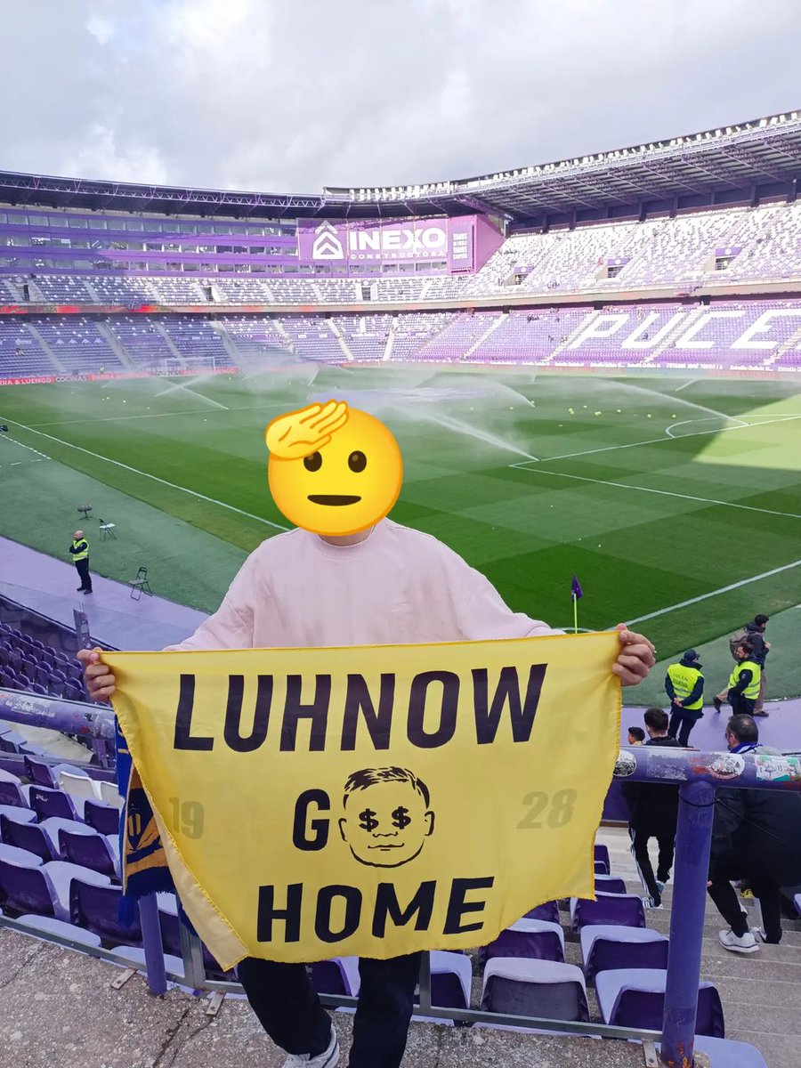 DiegoShelbyCDL's tweet photo. EL CD LEGANÉS está en ESTADO CRÍTICO

Entre jugadores asquerosos que arrastran el escudo y se van de fiesta, y una directa pasota que no invierte dinero, se ha quedado un equipo condenado al descenso. Vergonzoso

MARCHAROS CABRONES, NO NOS MERECÉIS @jluhnow @BlueCrowSports https://t.co/3eoc1eCXXH