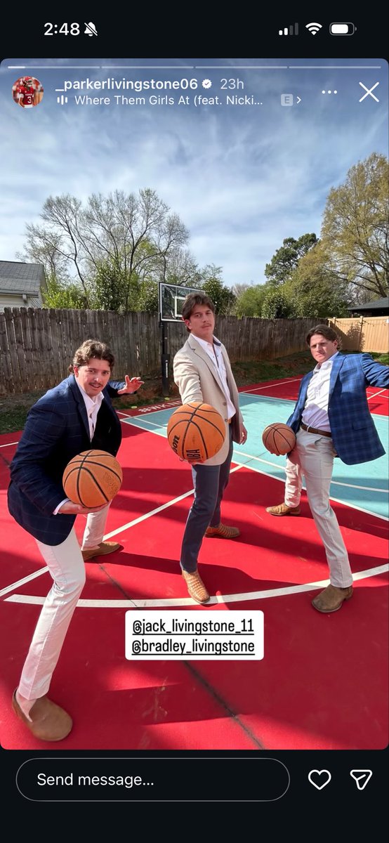 Dennis YN tweet media