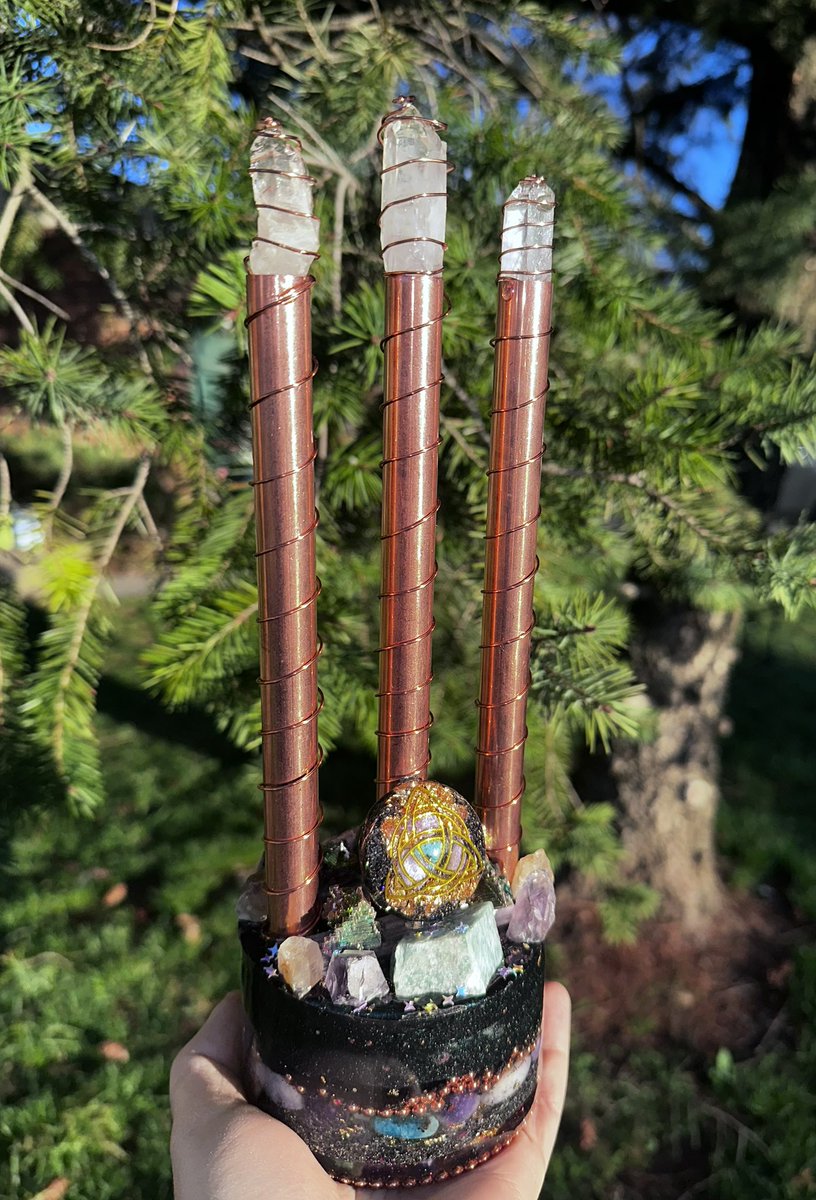 DymondCreations's tweet photo. Finally available : Cloud Buster is my favorite Orgone creation that works as an ultimate frequency changer : it structures environments by producing negative ions when restructures water molecules in the atmosphere and clearing harmful EMFs
https://t.co/Ck5Z11Do8j
#cloudbuster https://t.co/6wbnOEf1HN