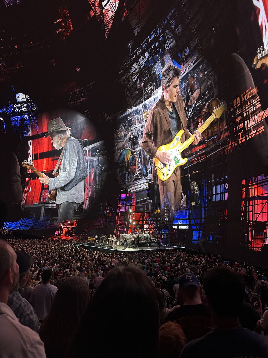 Burt Macklin tweet media