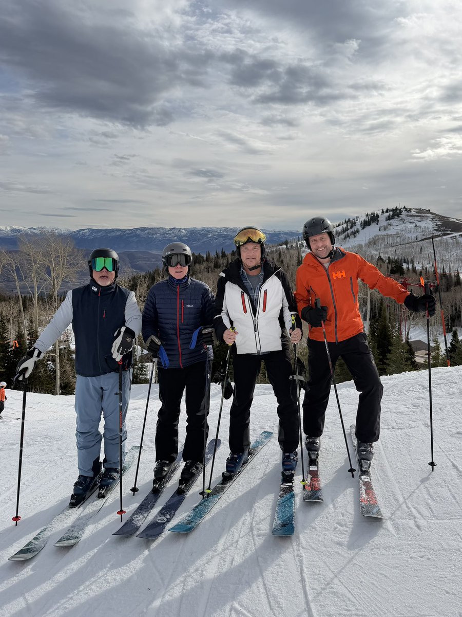 Andrew Kronschnabel tweet media