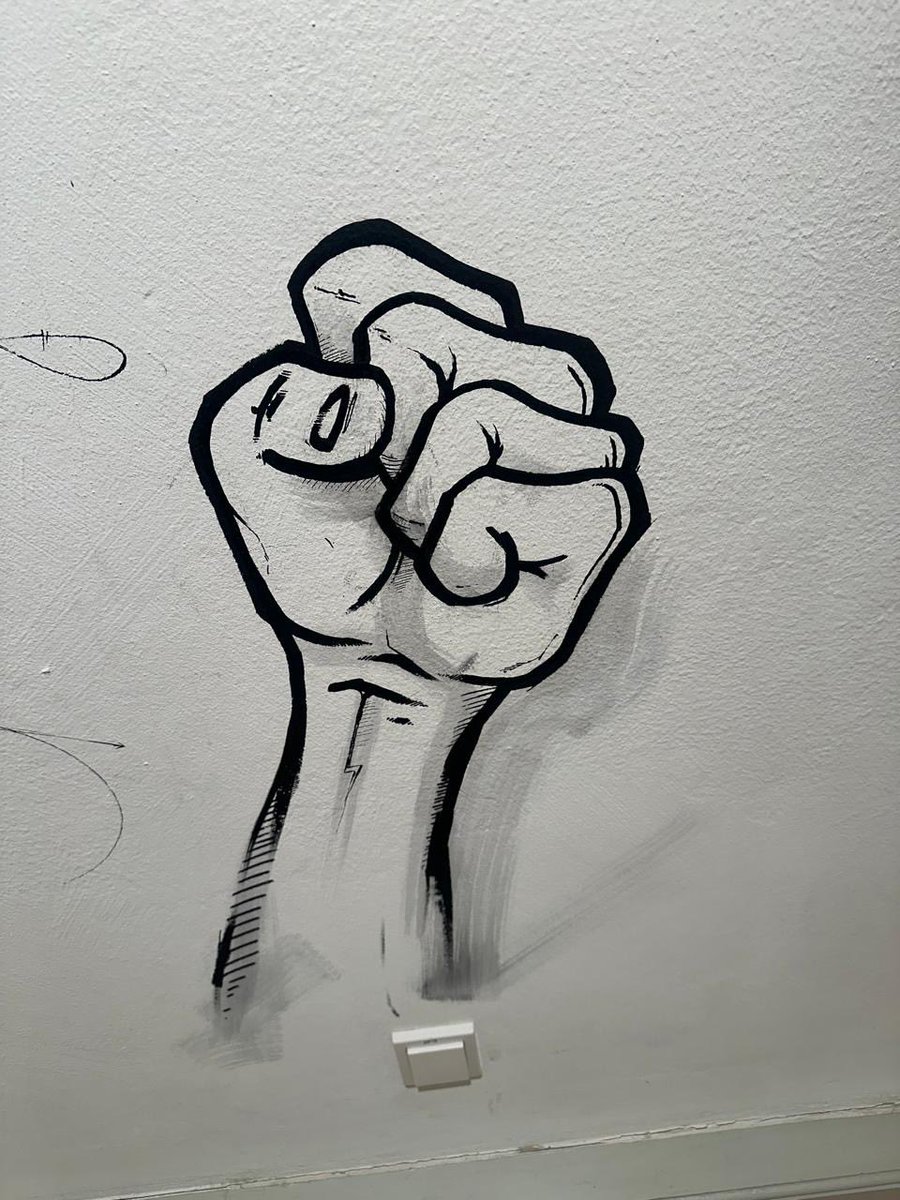 espinal_van's tweet image. “El 14 de marzo, a las tres menos cuarto de la tarde , dejó de pensar el más grande pensador de nuestros días.”
#Engels ✍️