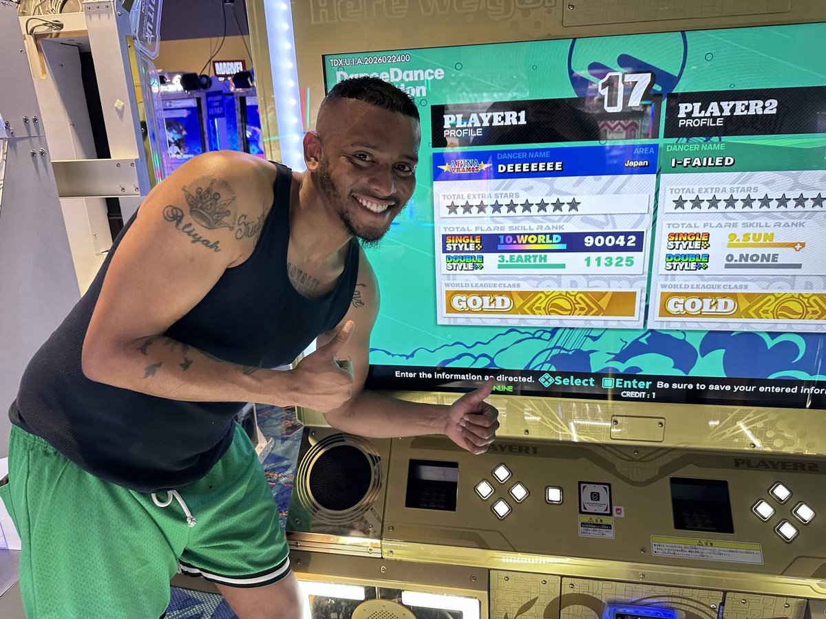 DEEEEEEE tweet media