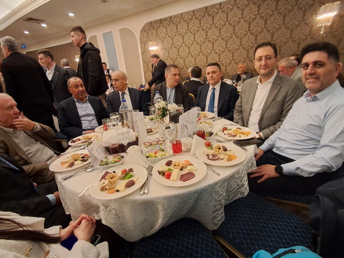 Bir önceki Dönem İçişleri bakanımız İstanbul milletvekilimiz  Sayın Süleyman Soylu’nun İftar programına, Akparti Gnl Başkan yardımcısı Sayın Ömer ileri,  Demokratlar platformu üyeleri, ve kurucuları ile katılım Sağladık. 

Allah kabul etsin, tekrarını nasip etsin.