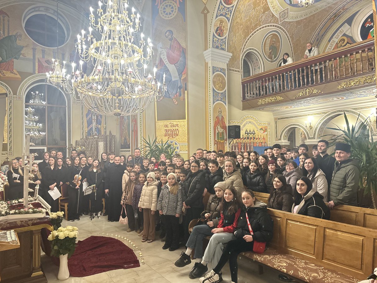 KoheletHomilia's tweet photo. Молитовна зустріч молоді Микулинецького деканату ТЗА УГКЦ
https://t.co/EGwgxdxauM https://t.co/F0pyeY816L