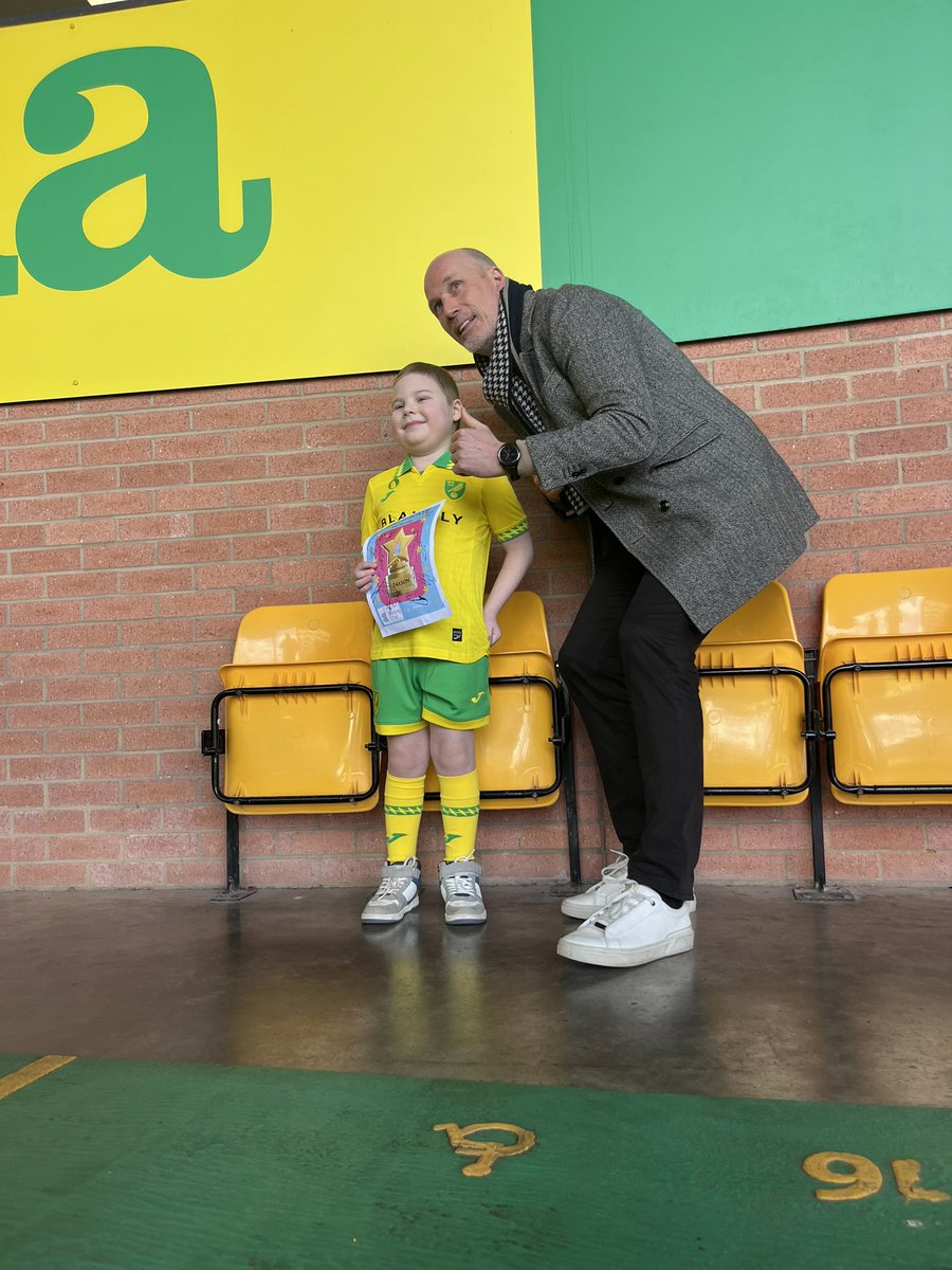 FreeKicksFoundation™ tweet media