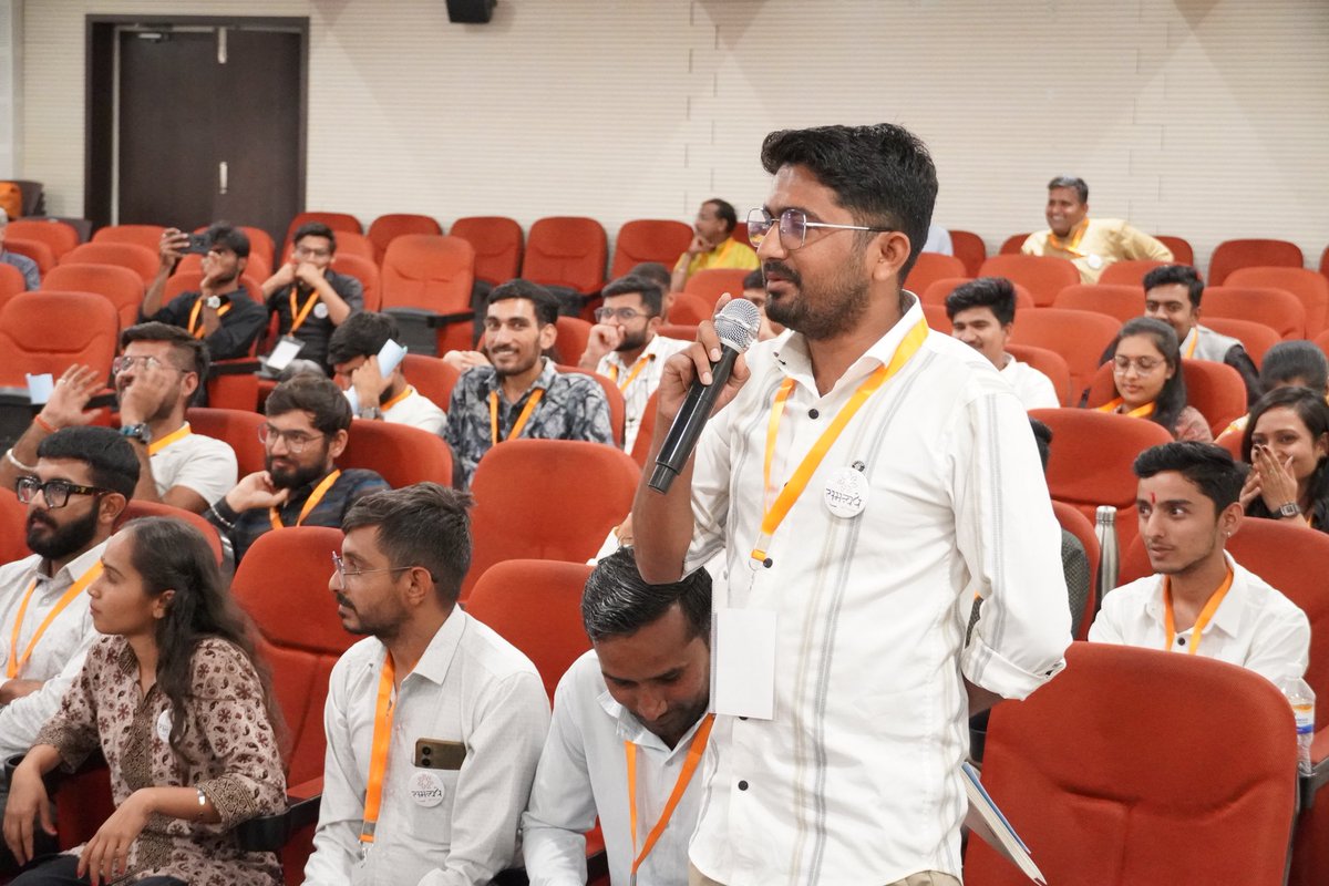AhirMahir1's tweet photo. With the aim of encouraging the youth to brainstorm ideas for the nation the 1st Young Thinkers was organized at Kutch University today, in which the youth got the opportunity to participate @indfoundation @rammadhav_ 

#KutchYoungThinkersMeet
#YoungThinkers
#SamanwayPratishthan https://t.co/htcyEPIL0v