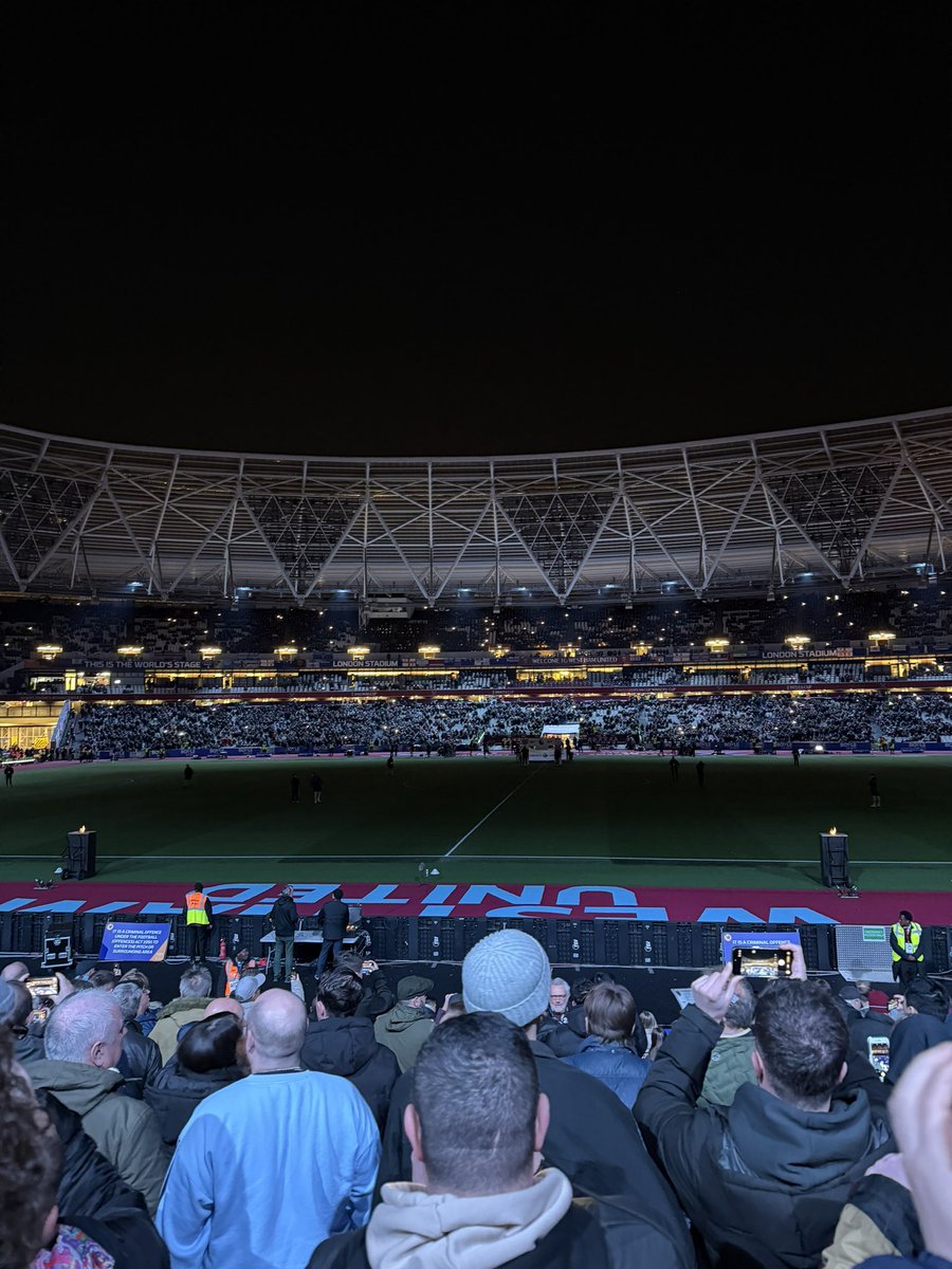 ExWHUEmployee tweet media