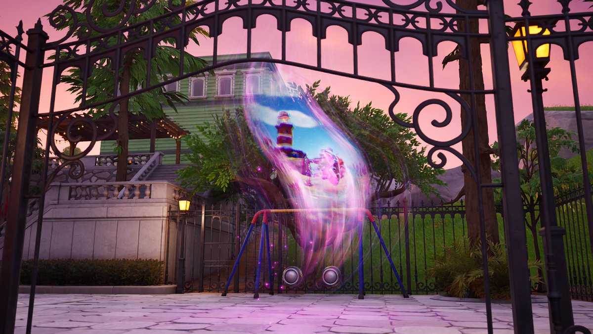 FortTracker tweet media