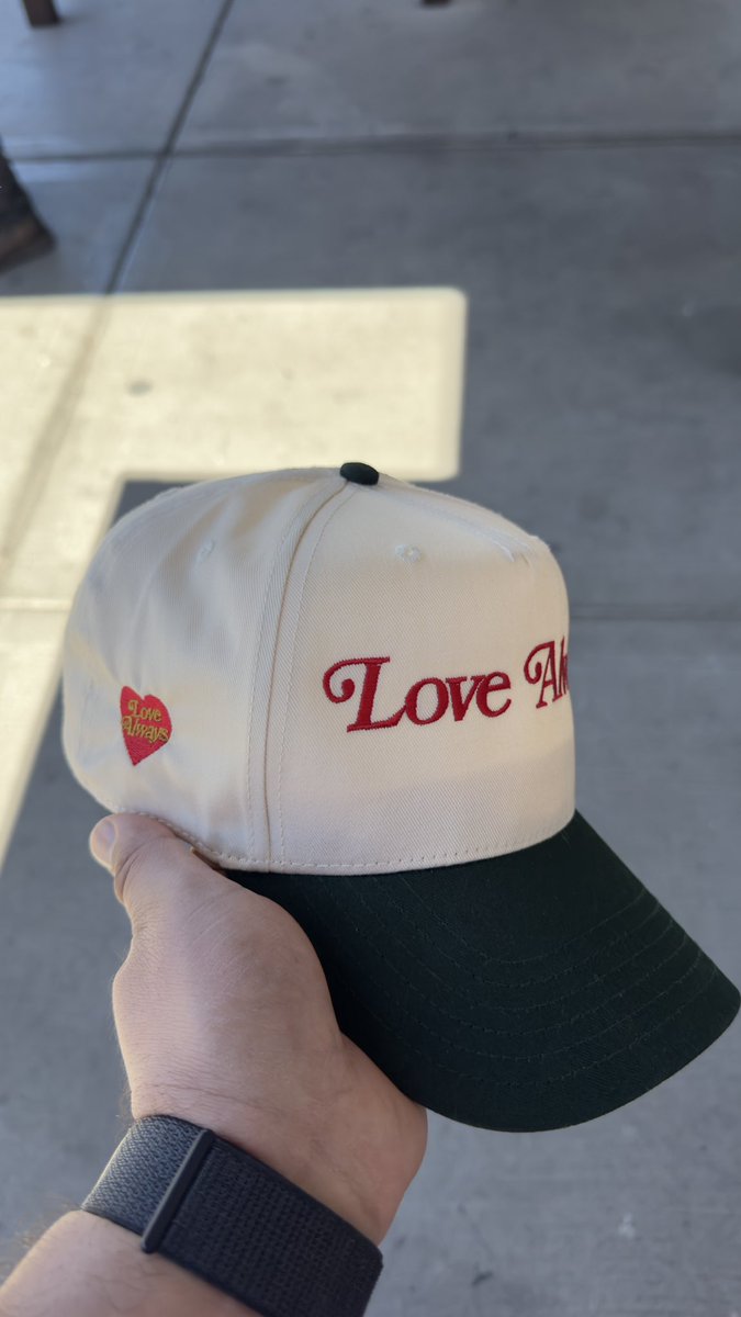 KIXNKARBS's tweet photo. I will be shock dropping these just fyi 😏 it will be an email exclusive and only available for 24 hours https://t.co/raOr7IAa0H