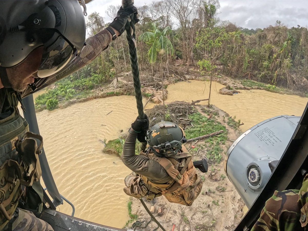 Colonel Mandereau | 9e RIMa tweet media