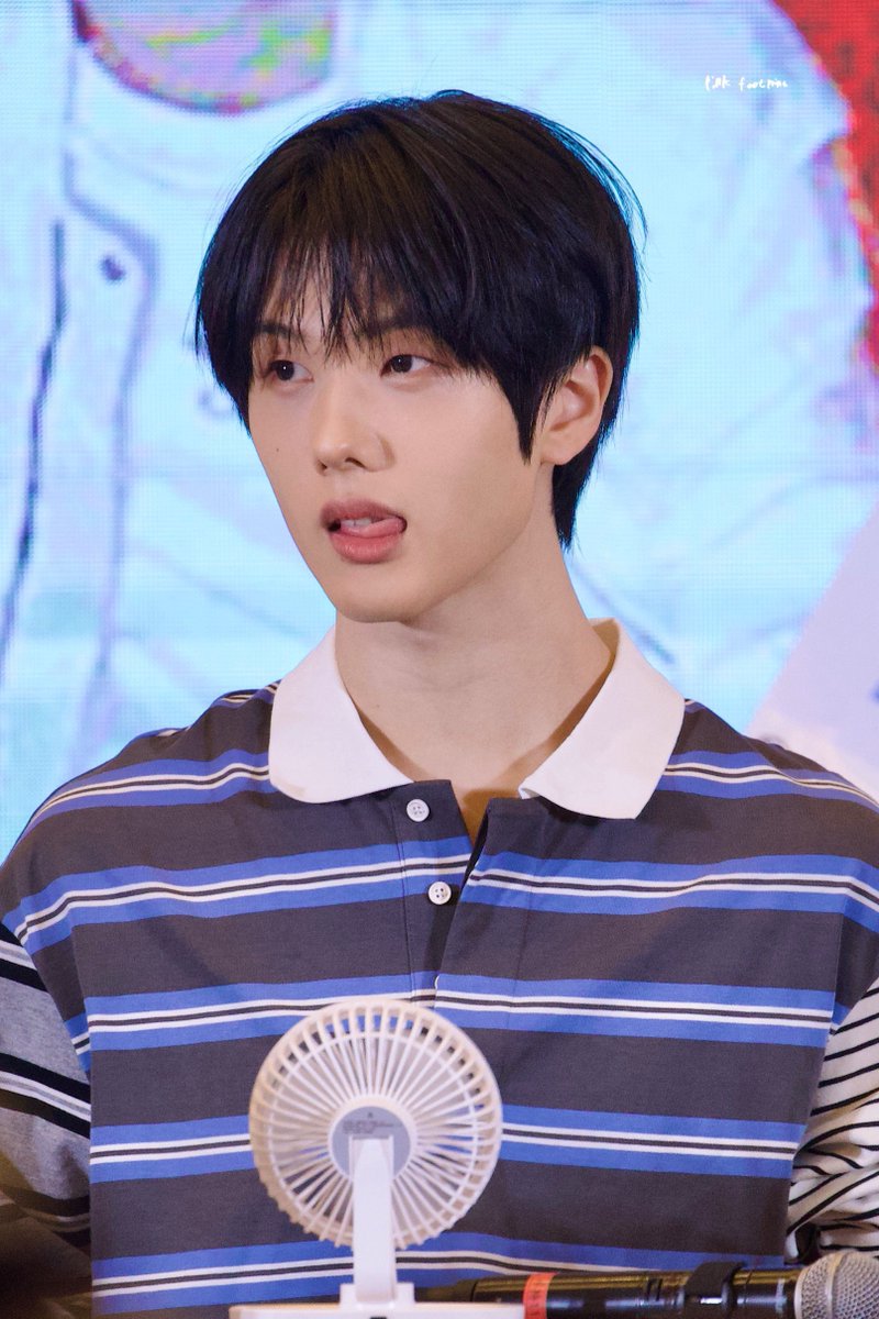 지성이는 혓바닥까지 귀여움ㅎ
모에햄