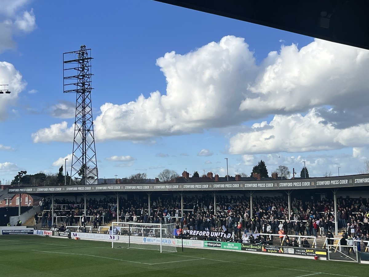 simon wright tweet media