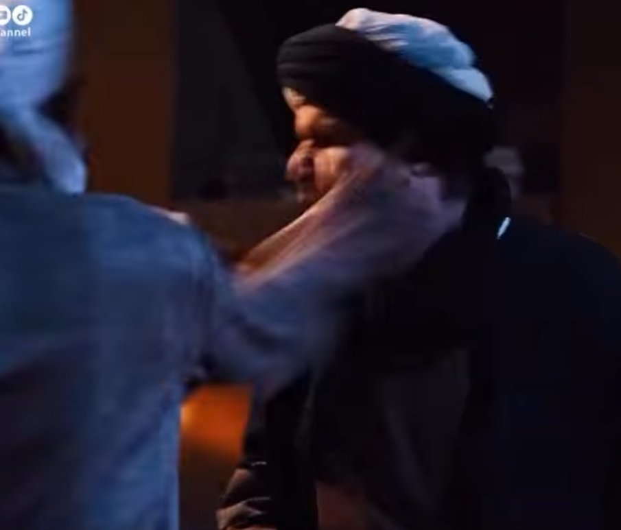 بيان tweet media