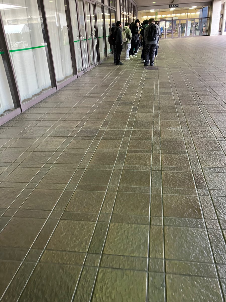 京都パルスプラザに到着　オタクの朝は早い
