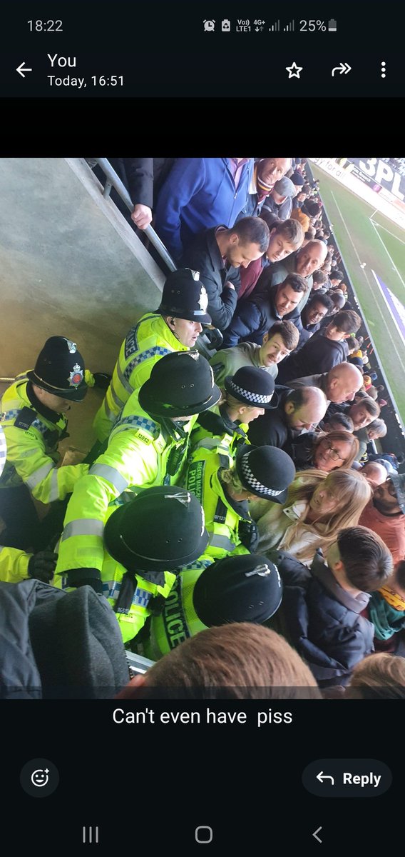rob_slats's tweet photo. @Awaydays23 https://t.co/Gms1plWFNb