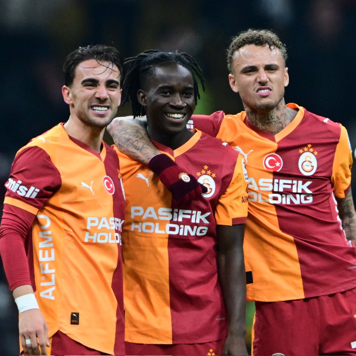 📸 3. GOLÜMÜZÜN KAHRAMANLARI!

LANG ➡️ YUNUS ➡️ NHAGA