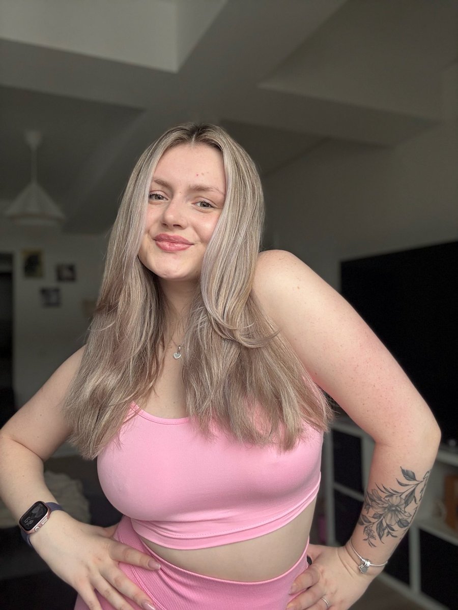 Leniii💕 tweet media