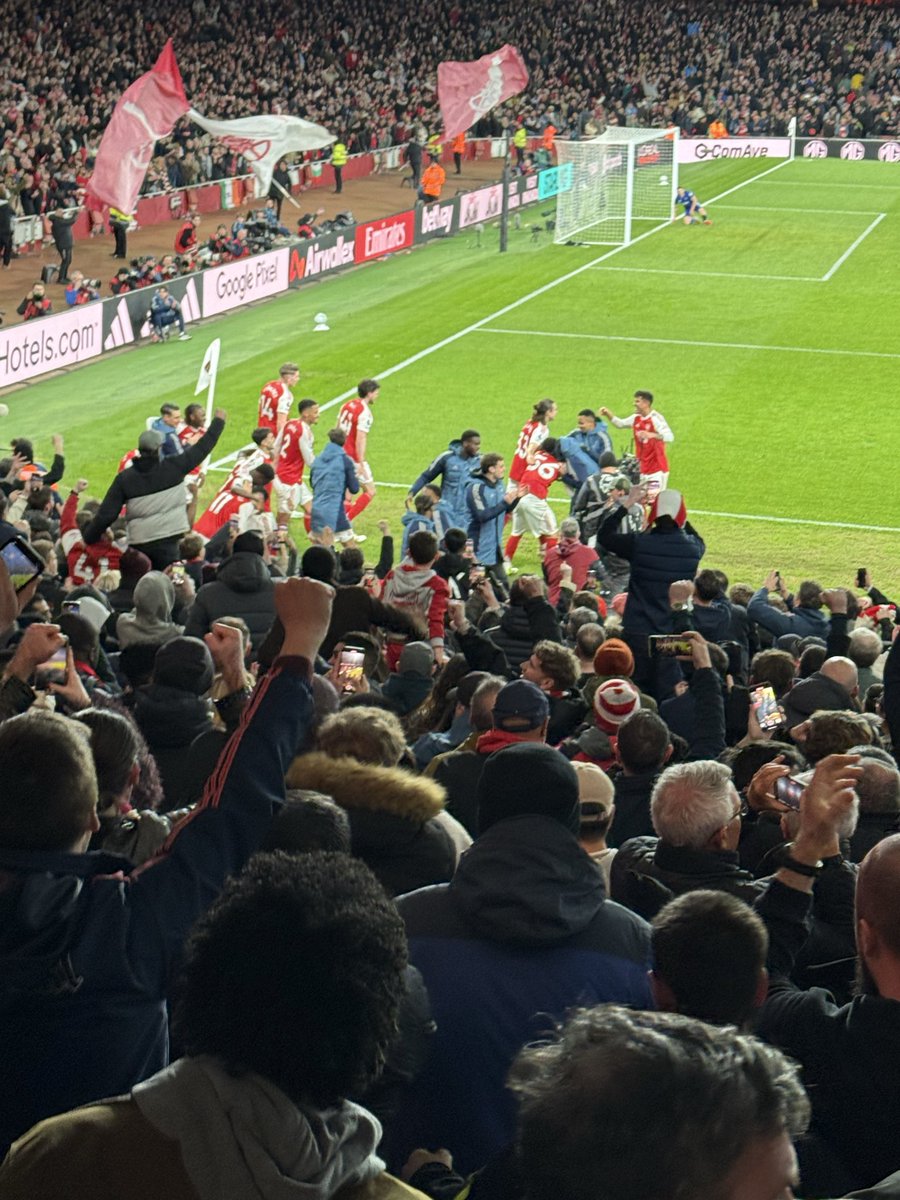 Anthony Field tweet media