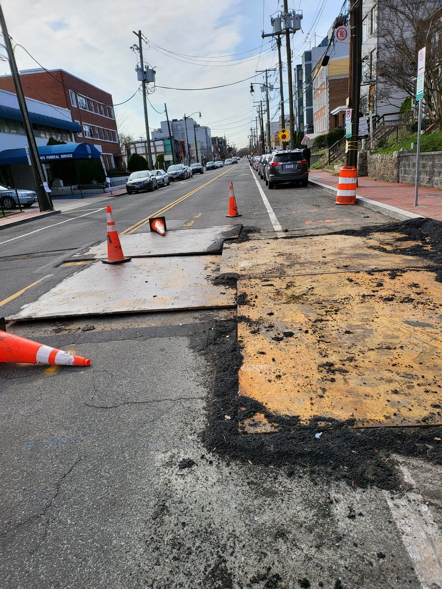 My constituents should not be subjected to this, <a href="/washingtongas/">Washington Gas</a>. Why have your crews left this worksite in this condition and over the weekend, at a major road like Kennedy St &amp; 7th St NW? cc: <a href="/CMLewisGeorgeW4/">CM Janeese Lewis George</a> <a href="/311DCgov/">DC311</a> <a href="/DDOTDC/">DDOT DC</a>