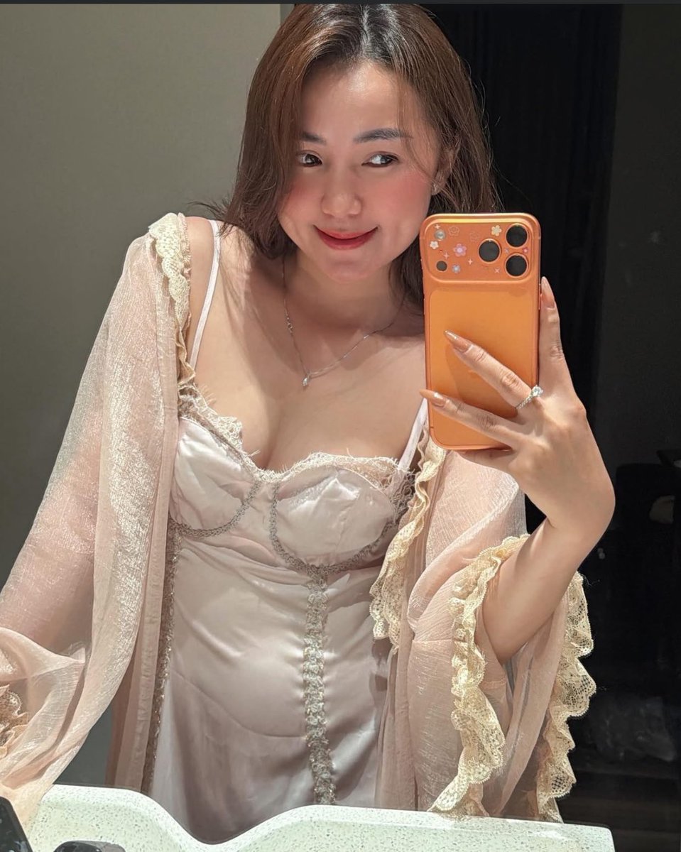 Trúc Phương 🍑 tweet media