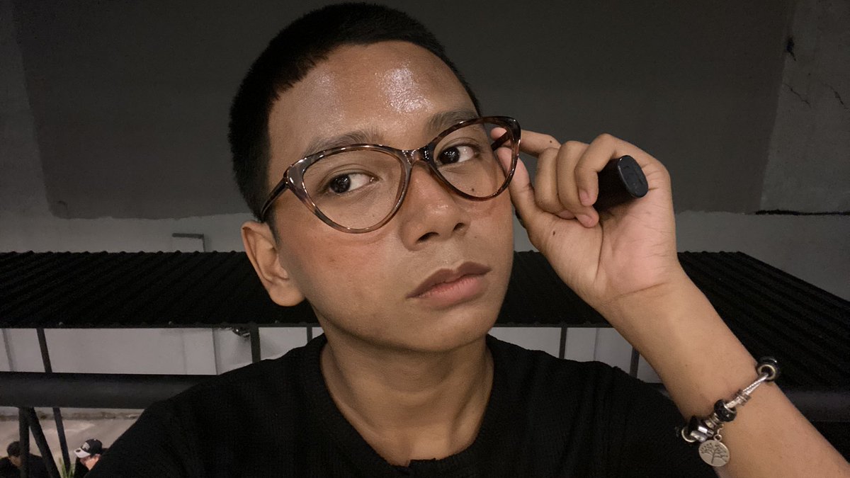 oasis4lyfe tweet media