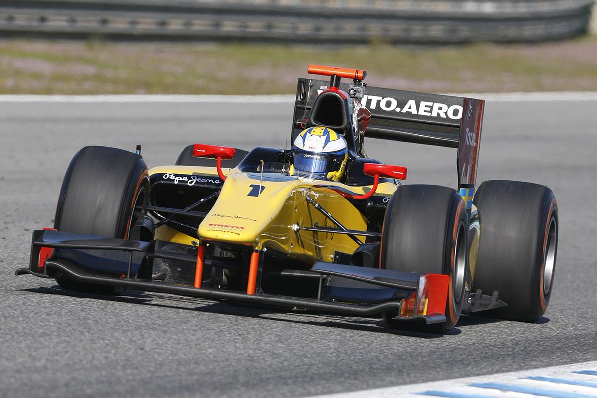 Marcus Ericsson takes pole position for the Java House Grand Prix of Arlington, his first career pole in IndyCar and his first pole in racing overall since the GP2 Series at Silverstone in 2013. That was 4642 days ago.

Will Buxton was the commentator for both.

📸 LAT